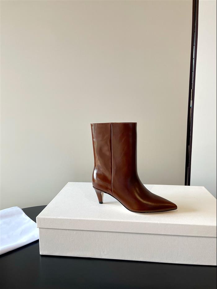 2025112817273577 390